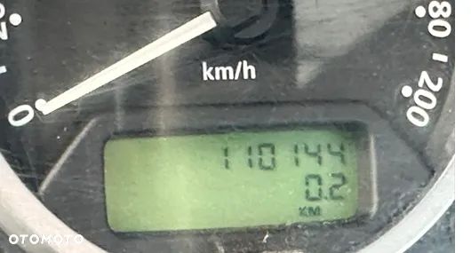 Land Rover Defender - 23