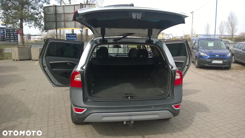 Volvo XC 70 D5 AWD Momentum - 18