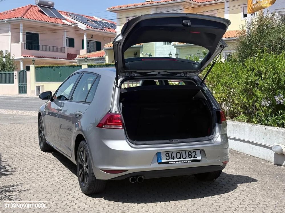 VW Golf 1.0 TSI Trendline - 26