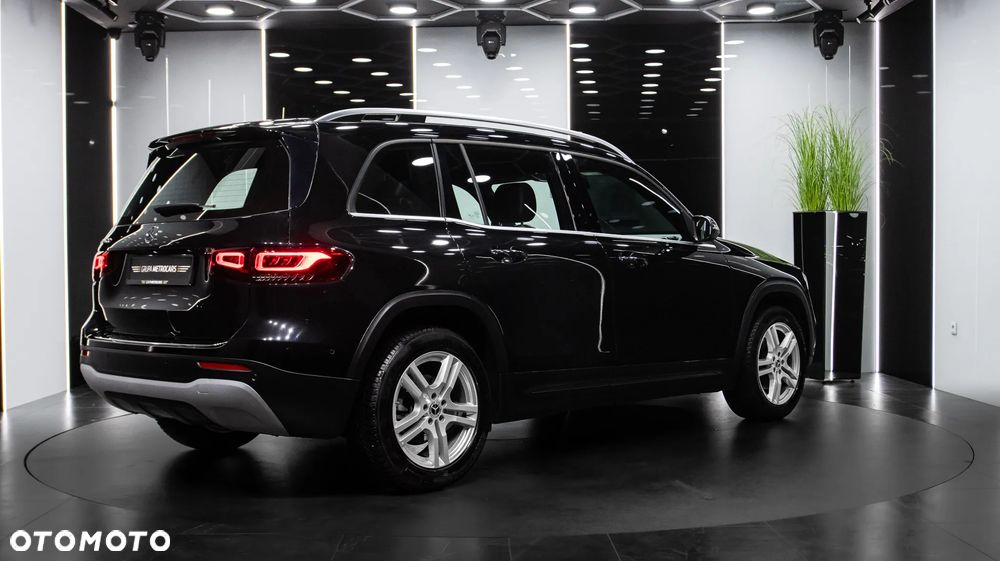 Mercedes-Benz GLB 200 7G-DCT - 7