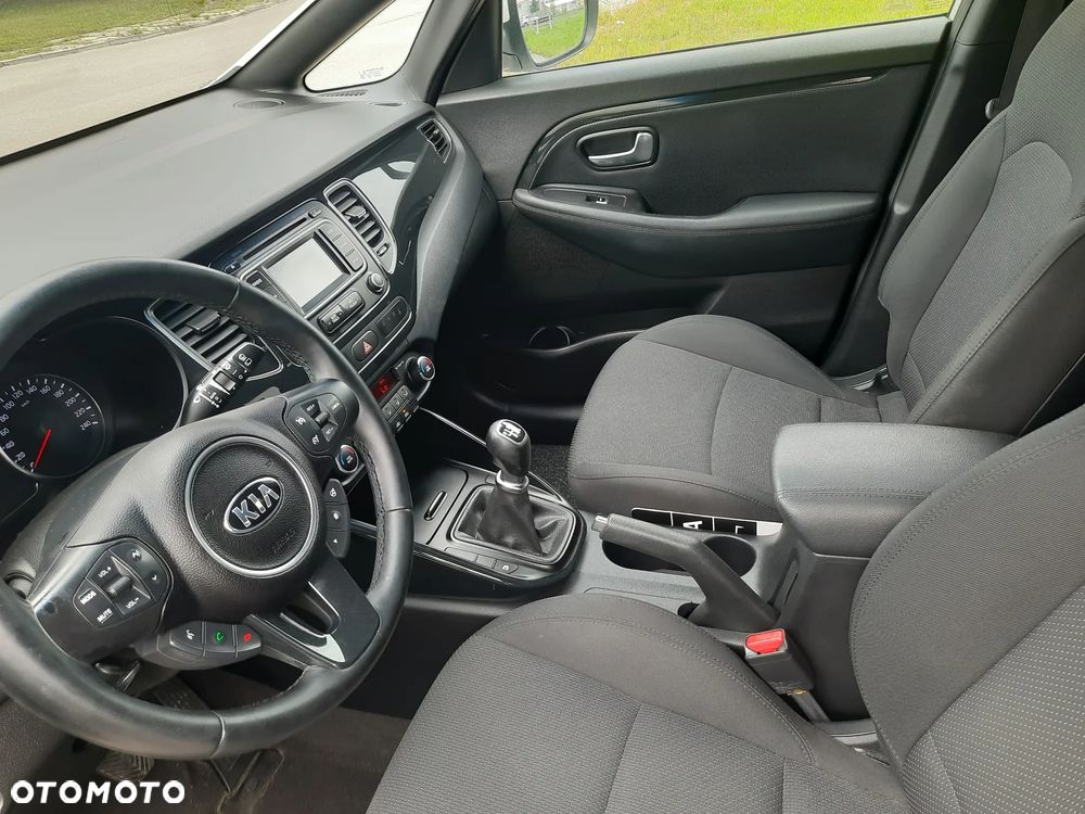 Kia Carens 1.7 CRDi M EU6 - 15