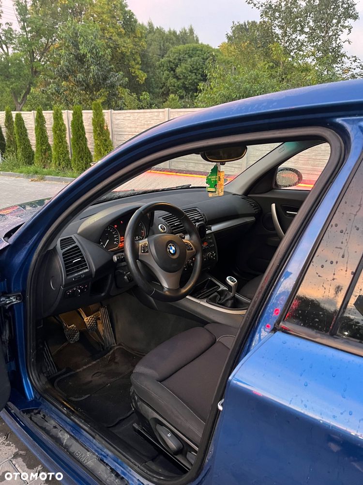 BMW Seria 1 120d - 6