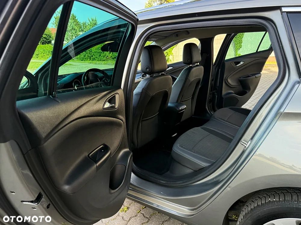 Opel Astra 1.4 Turbo Sports Tourer Business - 22