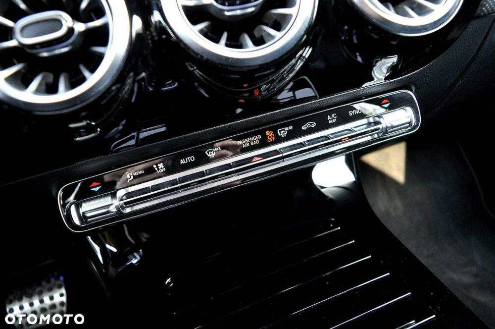 Mercedes-Benz Klasa A 180 d 8G-DCT Edition 2021 - 26