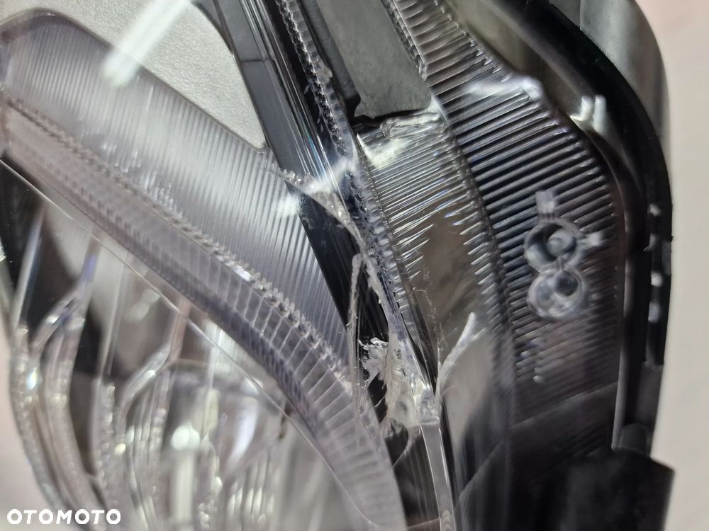 KIA STONIC 17- LEWA LAMPA PRZEDNIA PRZÓD SOCZEWKA + LED , NR 92101-H8 , NR AUKCJI LA645 - 11