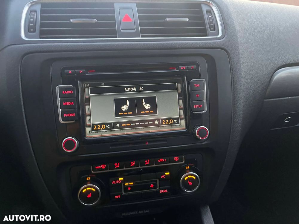 Volkswagen Jetta 2.0 TDI CR DPF Highline - 6