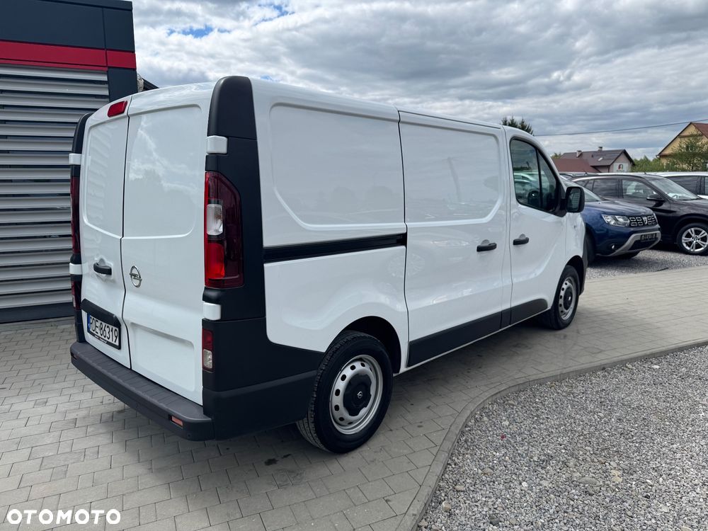 Opel Vivaro - 11