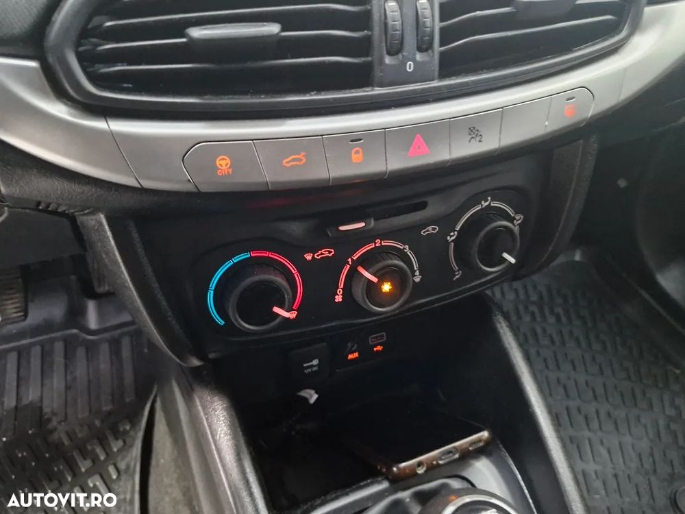 Fiat Tipo 1.4 Easy - 10