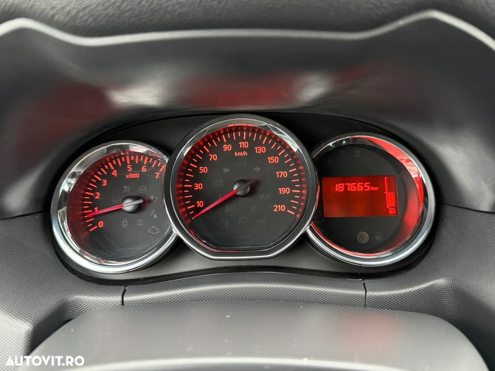 Dacia Duster dCi 110 FAP 4x2 Prestige - 32