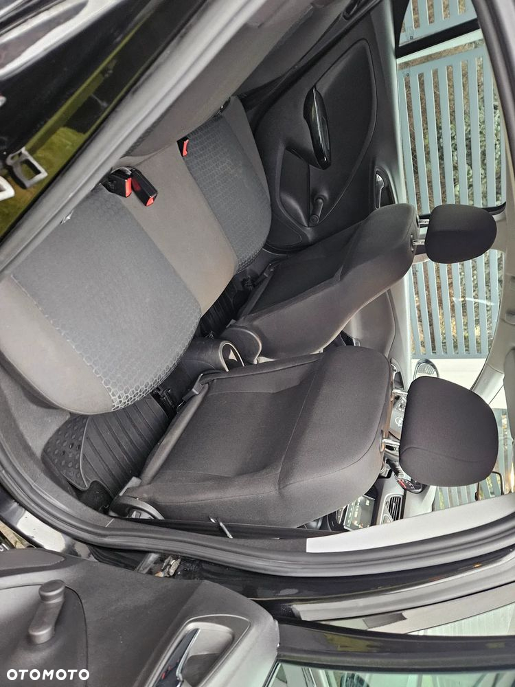 Opel Corsa 1.4 Cosmo - 30