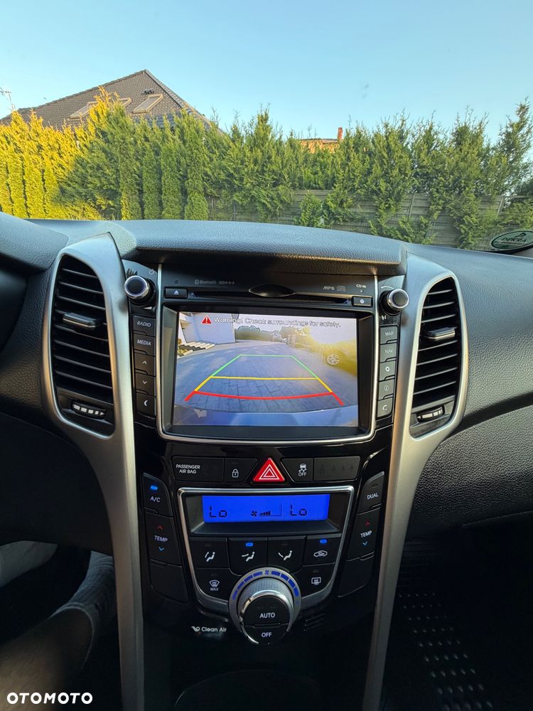 Hyundai i30 blue 1.6 GDI Passion - 17
