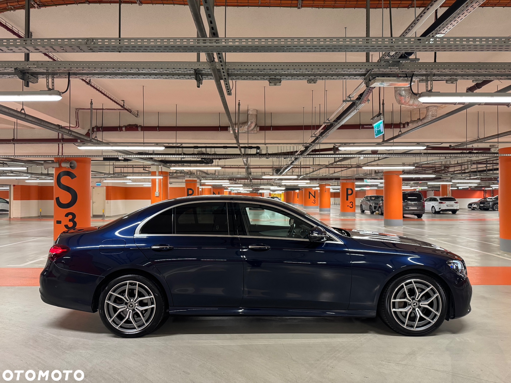 Mercedes-Benz Klasa E 220 d 4-Matic AMG - 9