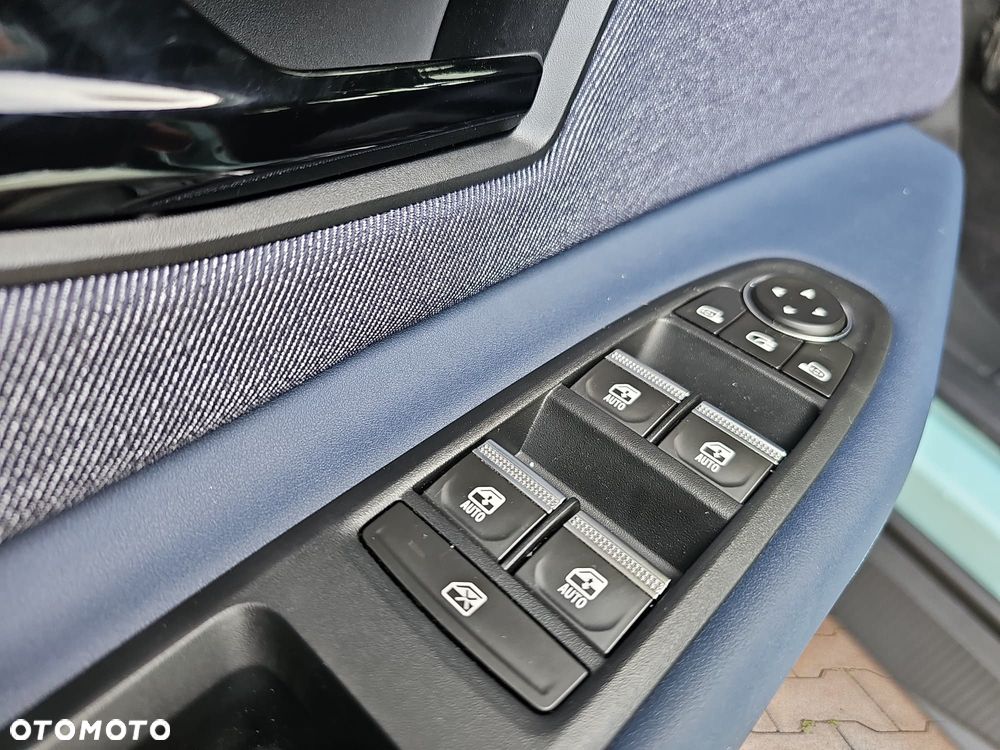 Renault 4 E-Tech 52kWh Comfort Range Techno - 14