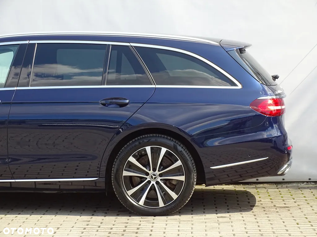 Mercedes-Benz Klasa E 300 de T 9G-TRONIC Avantgarde - 4