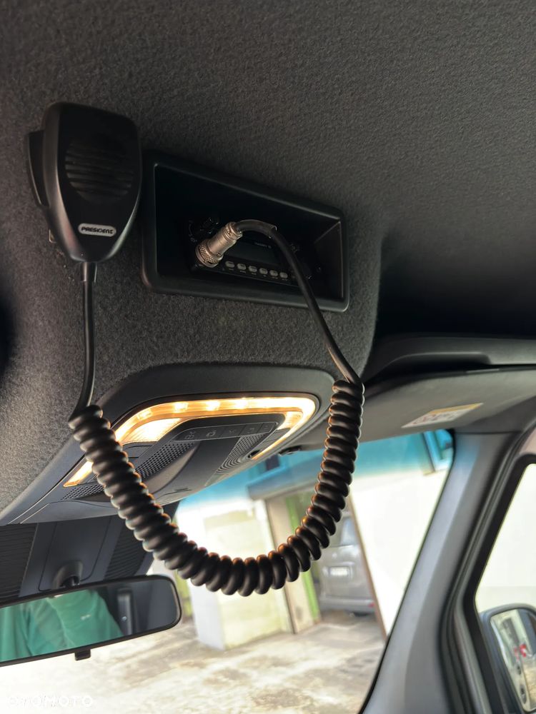Mercedes-Benz Sprinter - 15