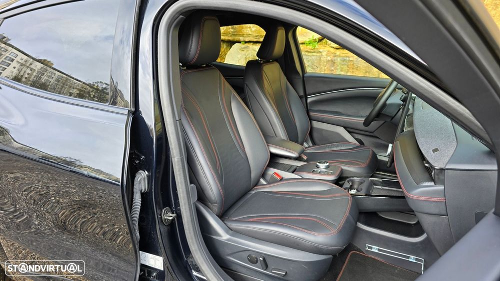 Ford Mustang Mach-E AWD - 53