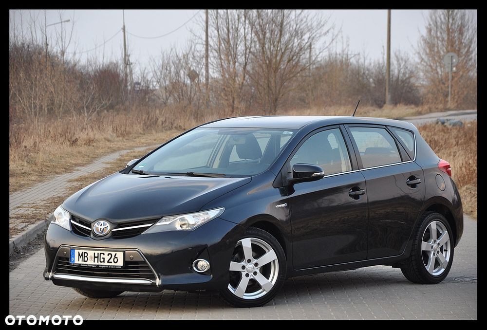Toyota Auris - 1