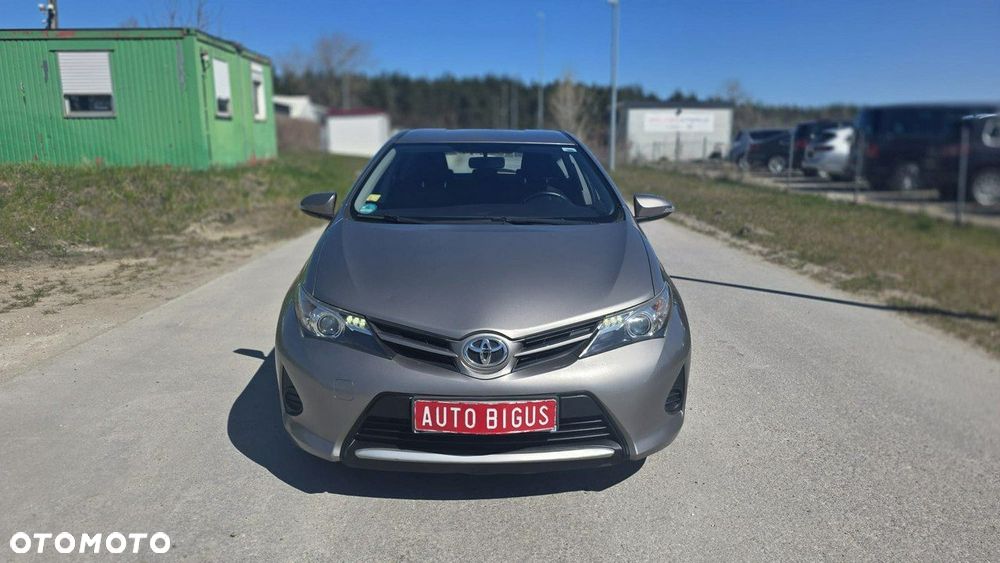 Toyota Auris - 3