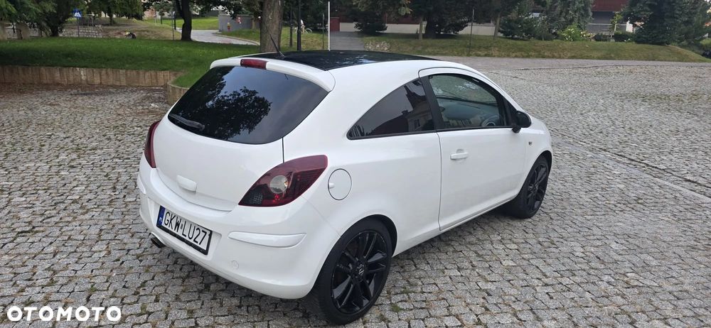 Opel Corsa 1.4 16V Color Edition - 28
