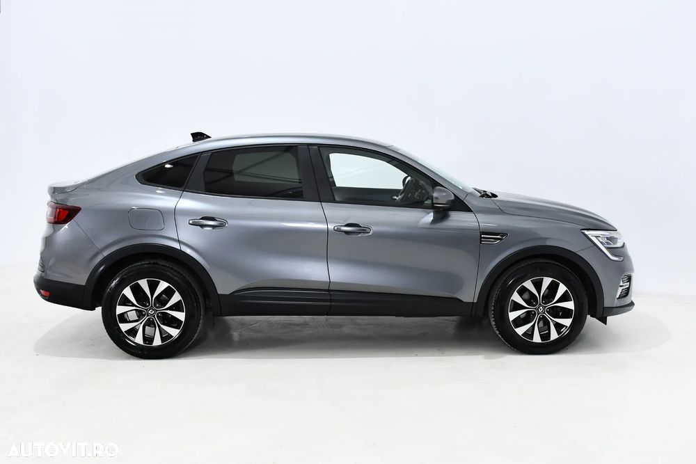 Renault Arkana E-TECH 145 Evolution - 4