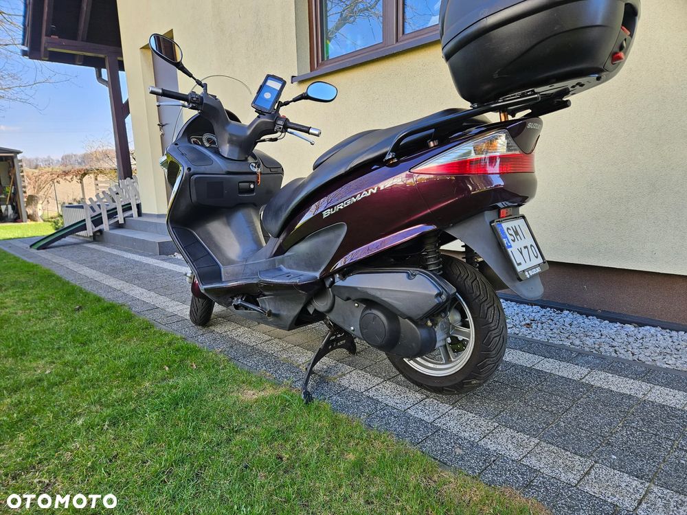 Suzuki Burgman - 12