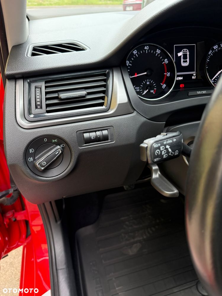 Skoda RAPID - 13