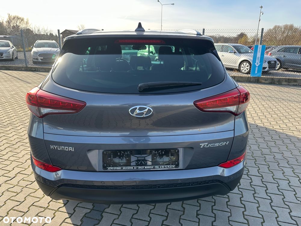 Hyundai Tucson blue 1.7 CRDi 2WD Intro Edition - 6