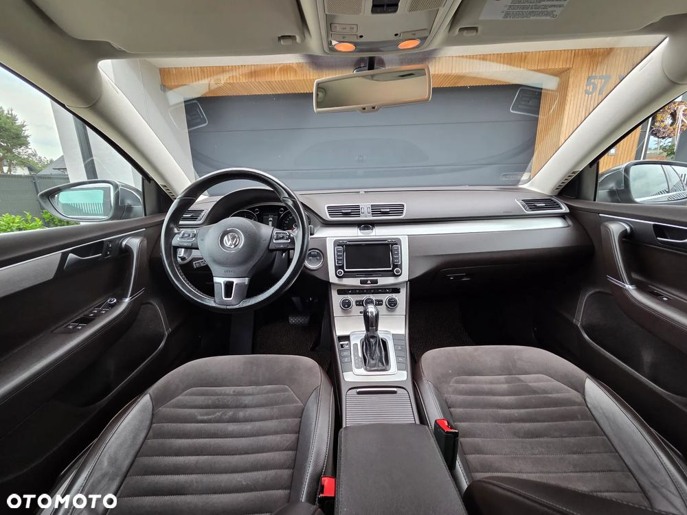 Volkswagen Passat - 15