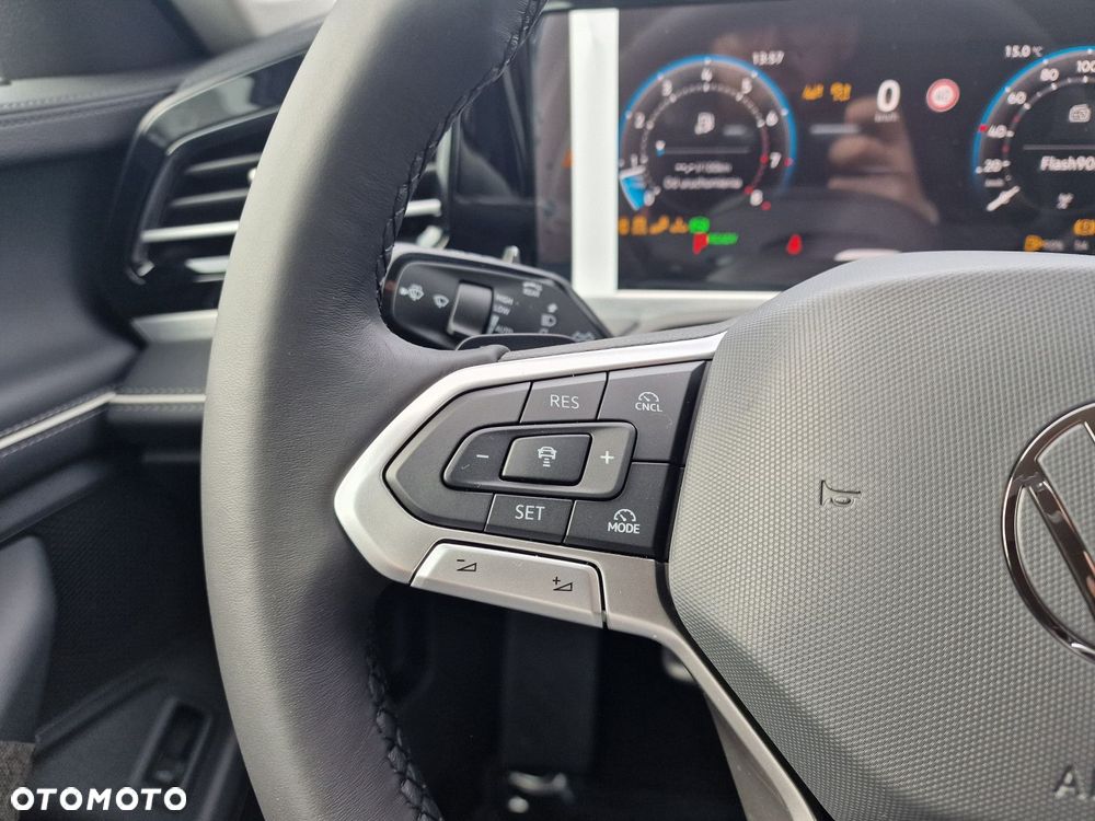 Volkswagen Passat - 18