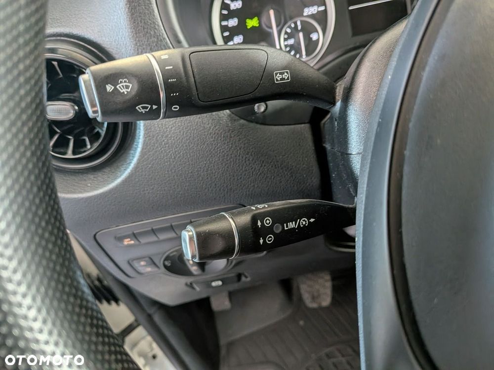 Mercedes-Benz Vito - 20