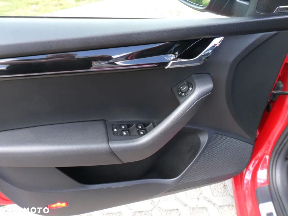 Skoda Octavia 2.0 TSI RS 245 DSG - 19