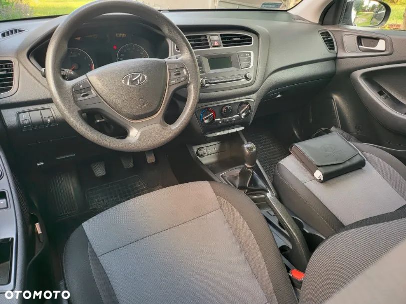 Hyundai i20 1.2 Classic Plus - 12