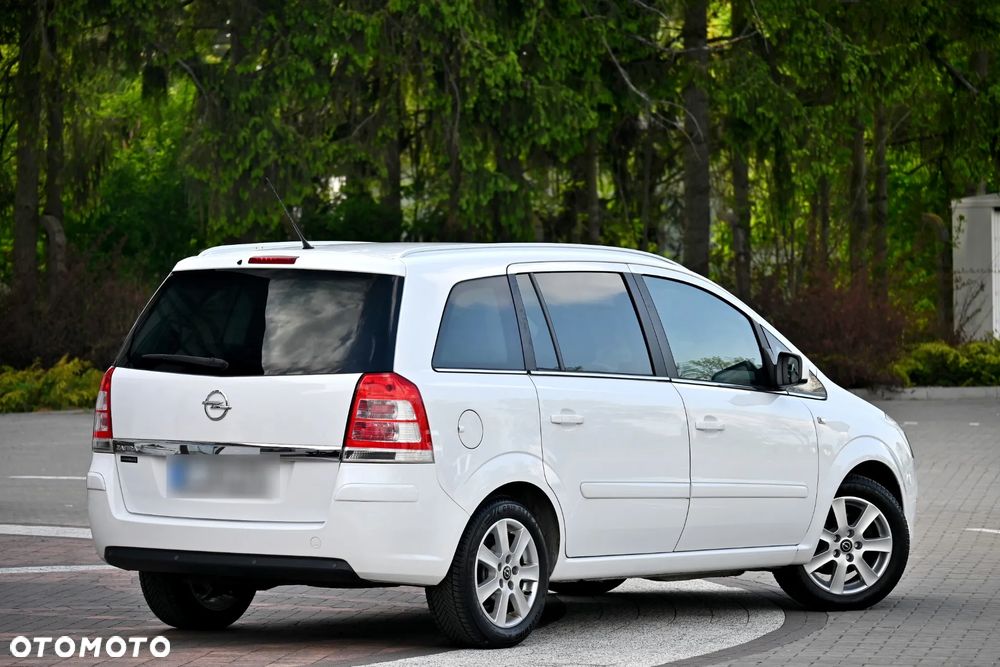 Opel Zafira 1.8 Cosmo - 18