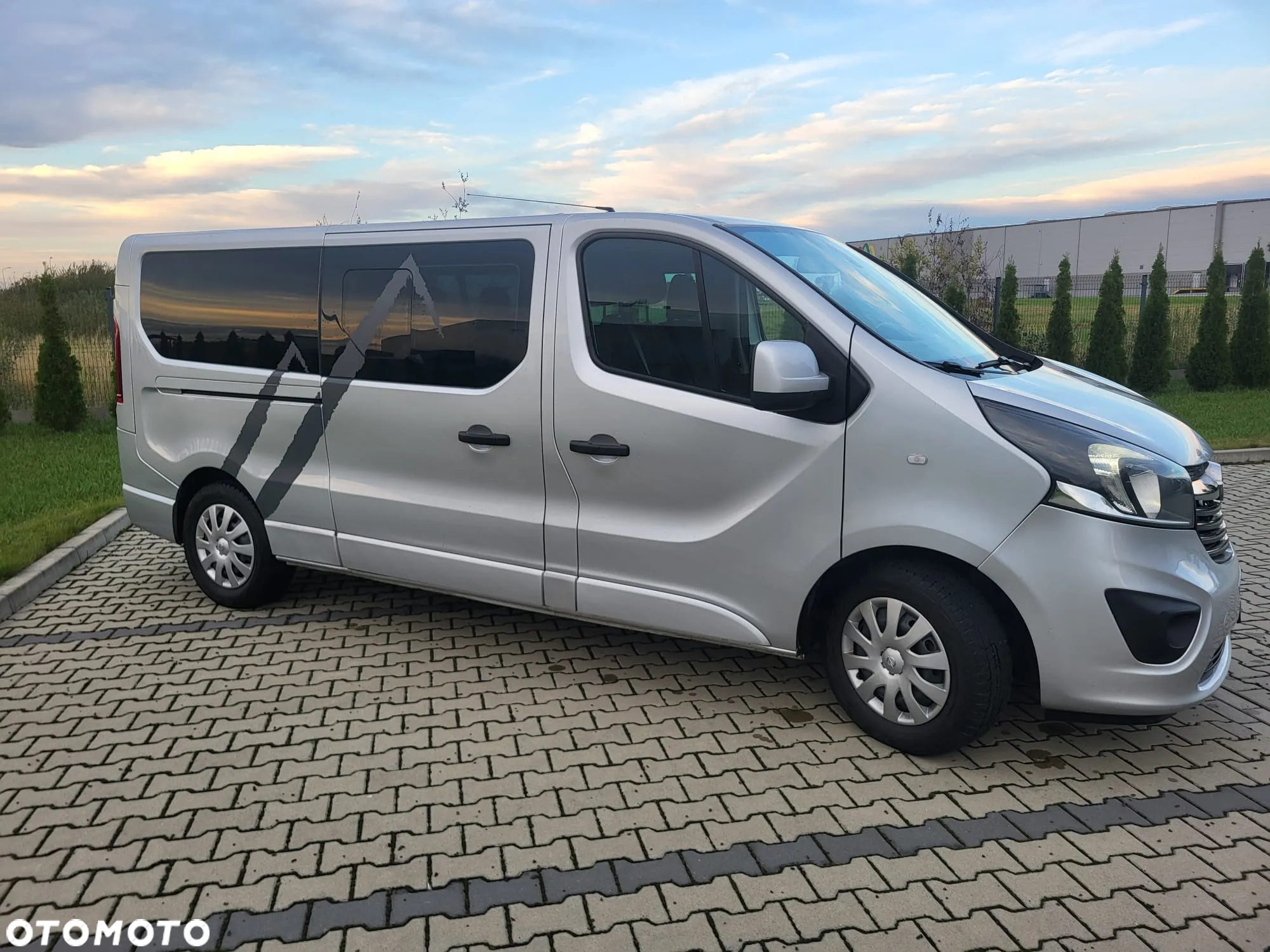 Opel Vivaro Tourer 1.6 CDTI L2 - 3
