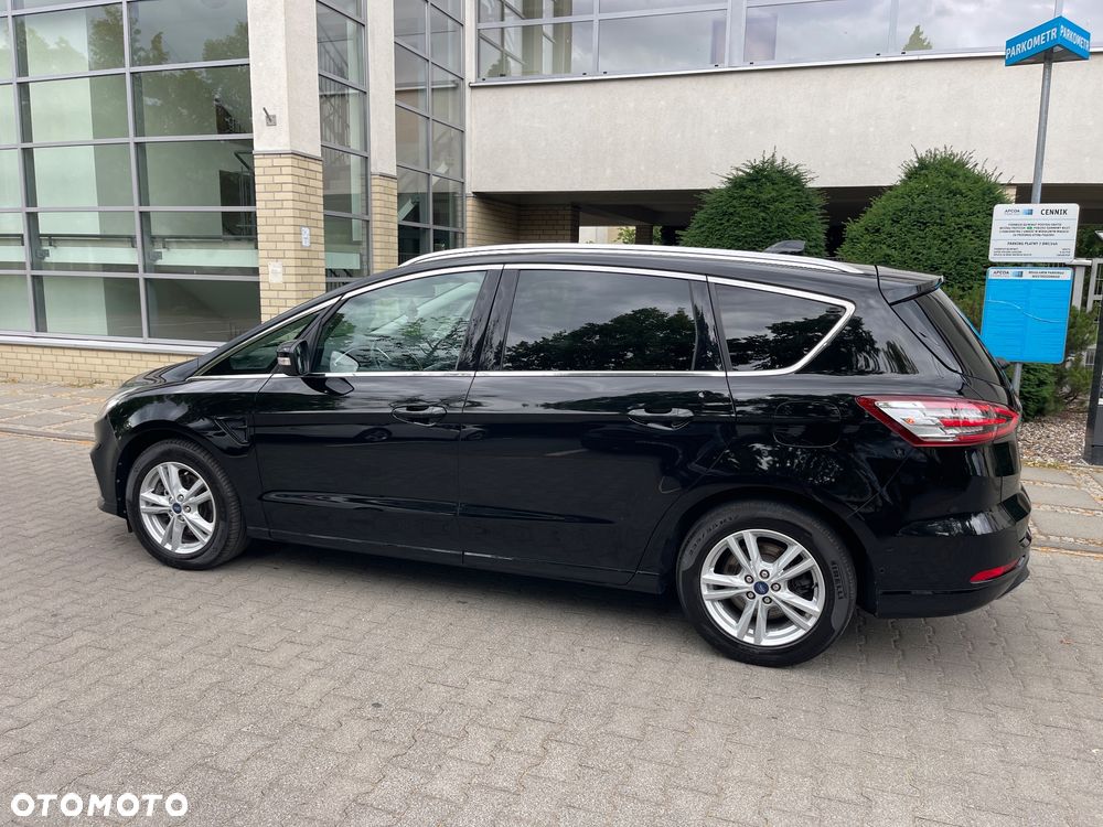 Ford S-Max - 12