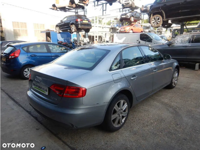 AUDI A4 B8 LY7G, PRZEDNI ZDERZAK W KOLOR - 3