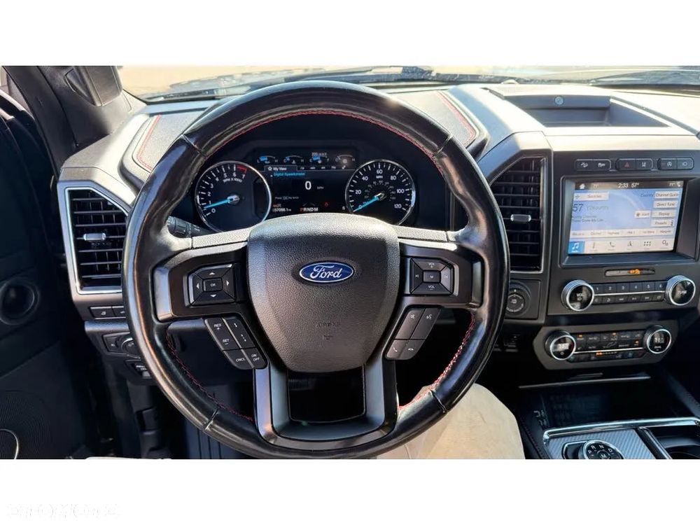 Ford Explorer - 8