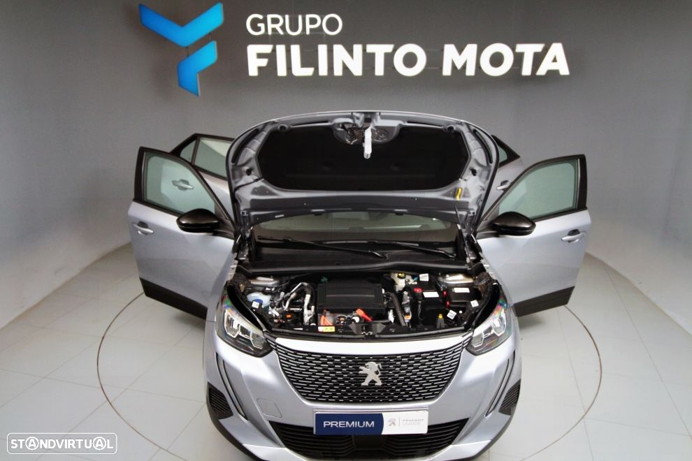 Peugeot e-2008 - 11