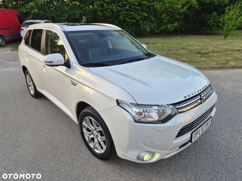 Mitsubishi Outlander - 4