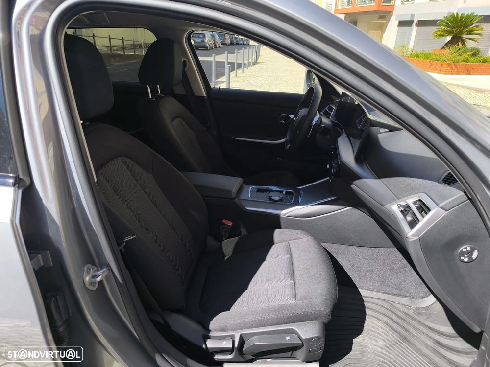 BMW 330 e Auto - 15