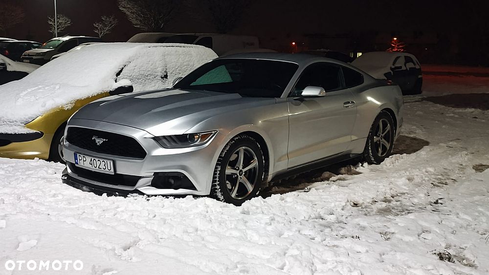 Ford Mustang ver-3-7-v6 - 12