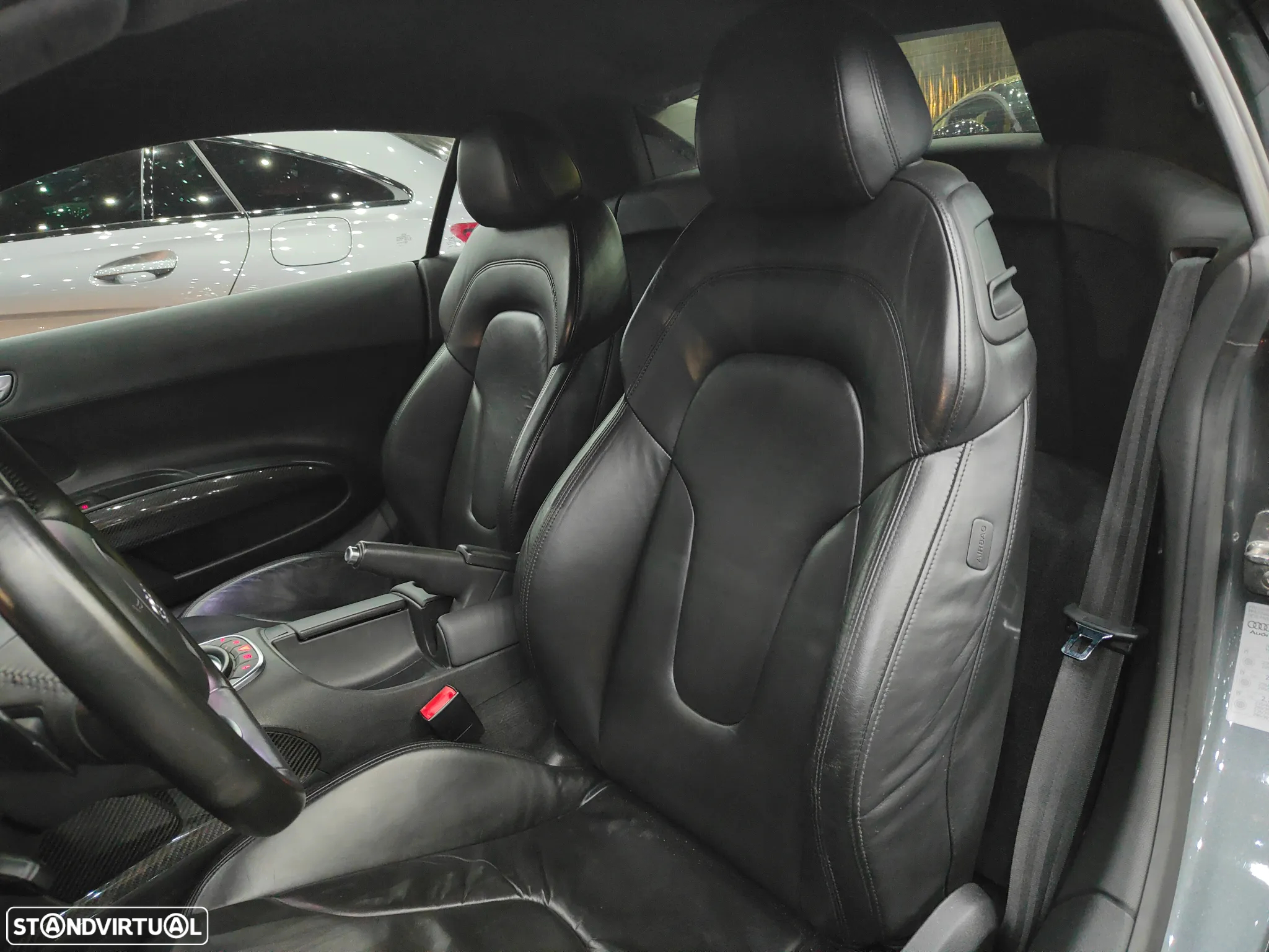 Audi R8 Coupé 4.2 FSI V8 quattro R-tronic - 13