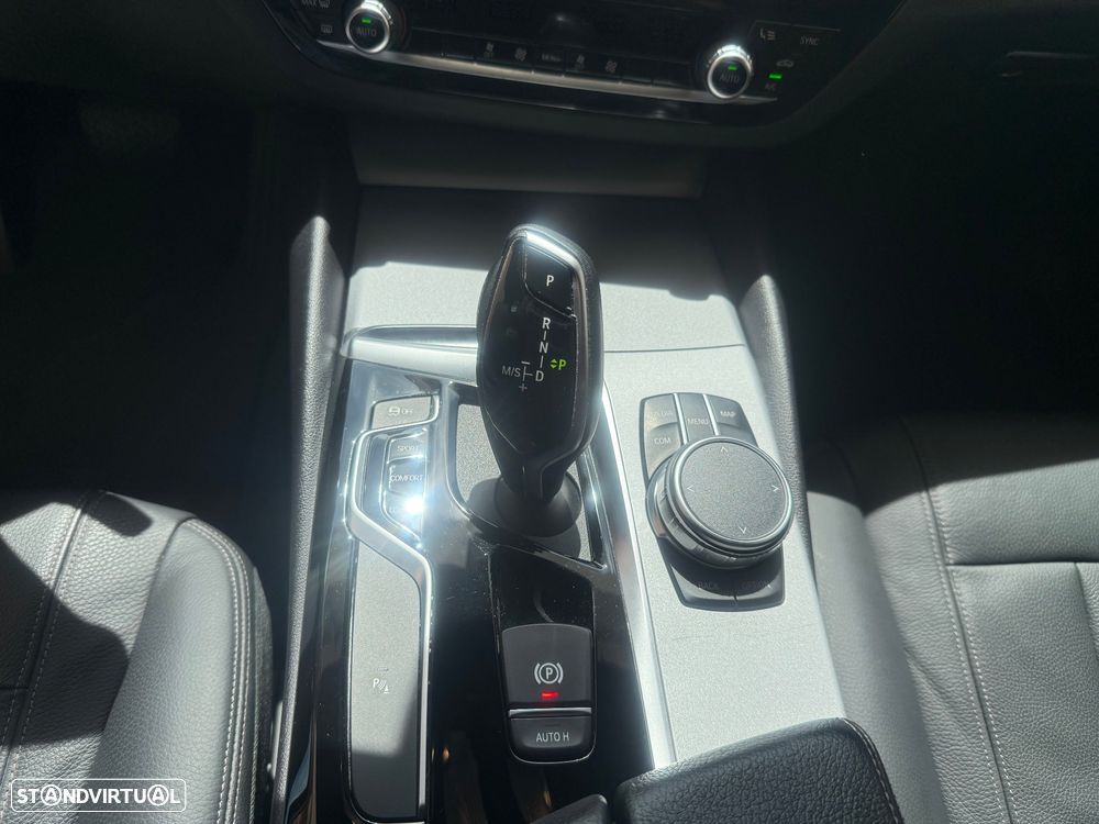 BMW 520 d Line Luxury Auto - 25