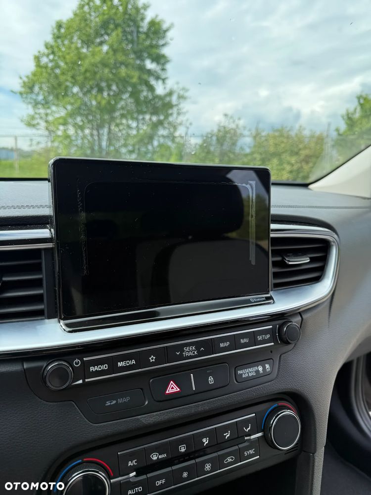 Kia Ceed 1.4 T-GDI L Business Line - 13