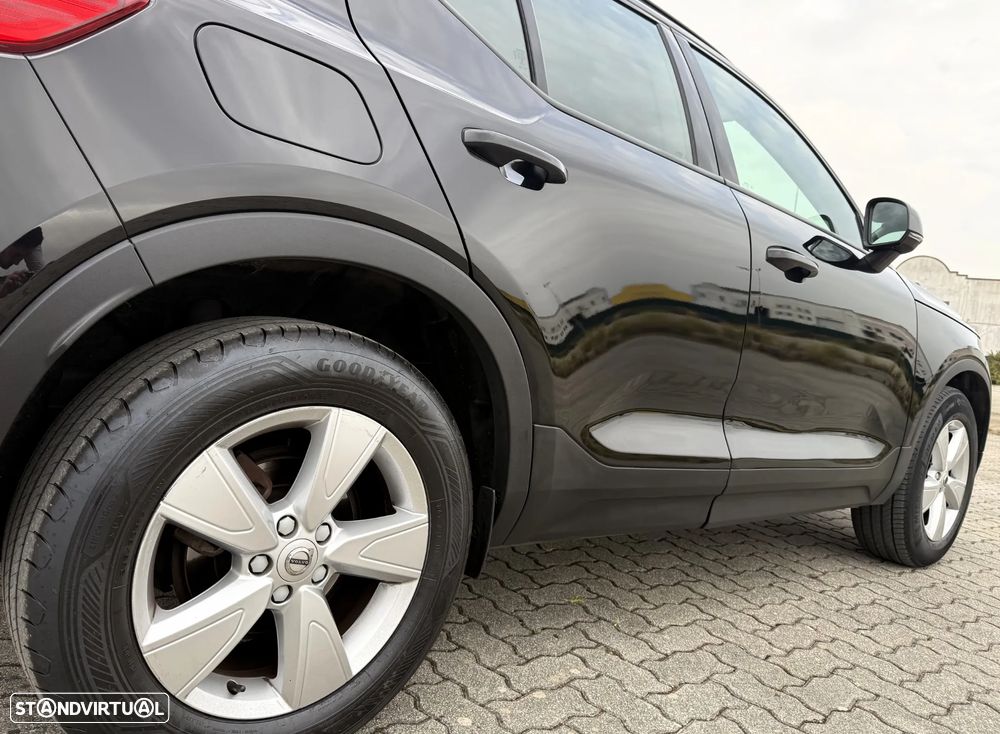 Volvo XC 40 1.5 T2 Momentum - 19