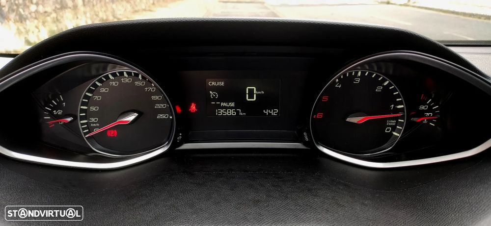 Peugeot 308 SW 1.6 BlueHDi Allure - 12