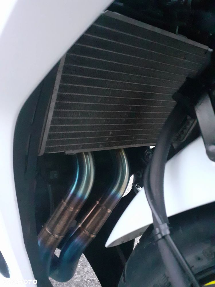 Honda CBR - 28