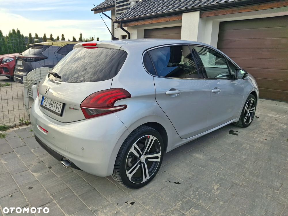 Peugeot 208 PureTech 110 Stop & Start Tech Edition - 6