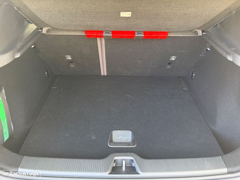 Volvo EX30 Single Motor Extended Range RWD Core - 22