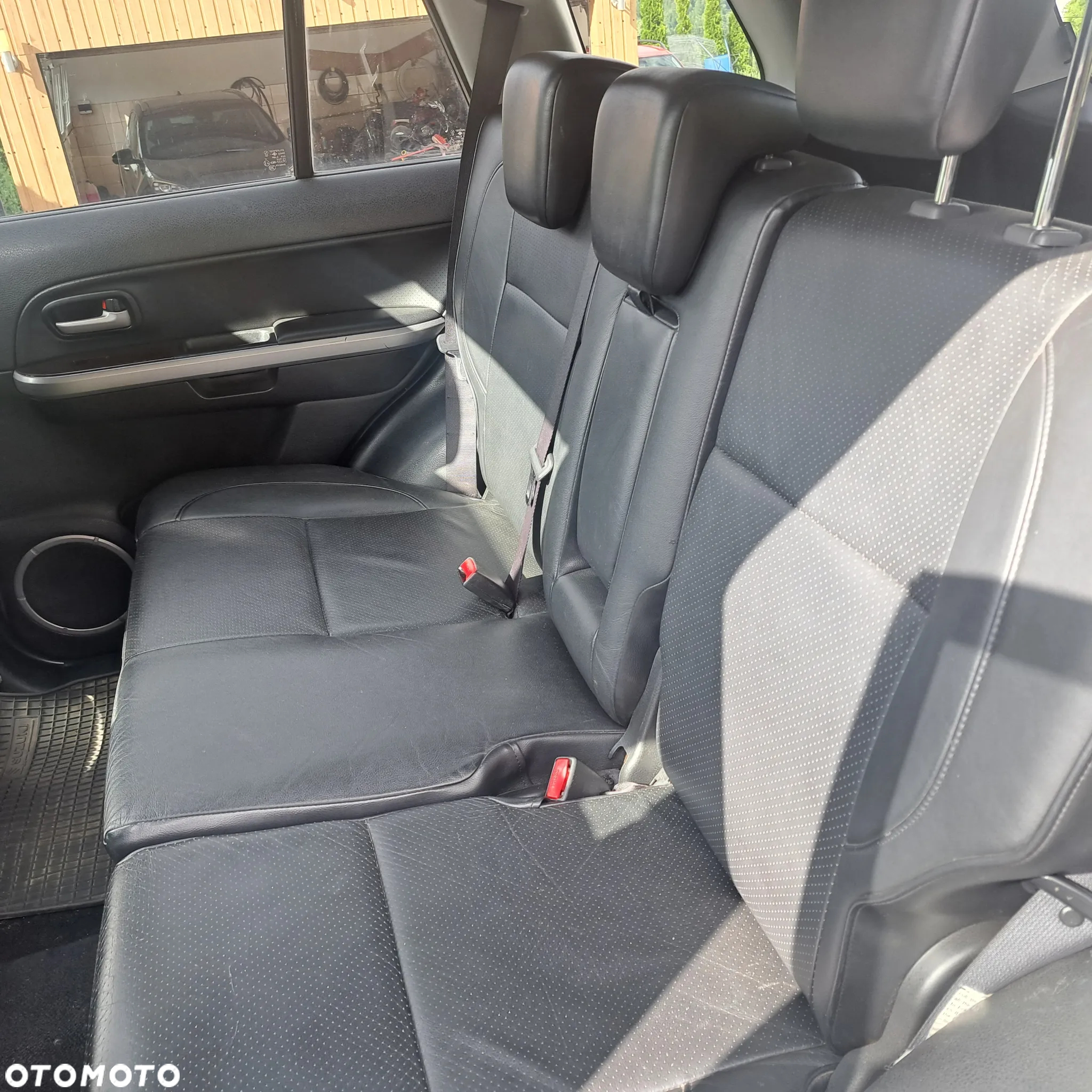 Suzuki Grand Vitara 2.0 De luxe - 10